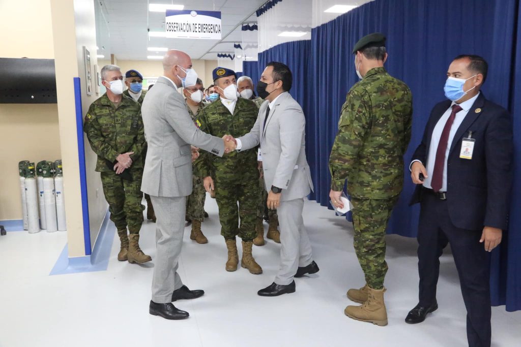 Ministro de defensa presidió ceremonia de cambio de mando el Hospital de Especialidades Fuerzas Armadas No.1