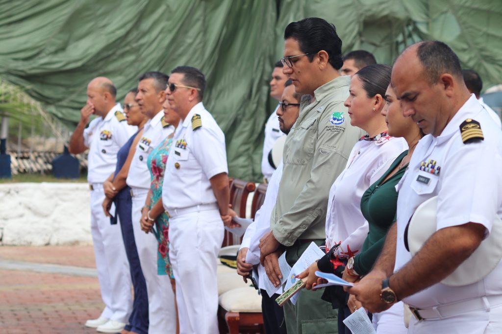 Misa de Acción de Gracias en la Base Naval de San Cristóbal