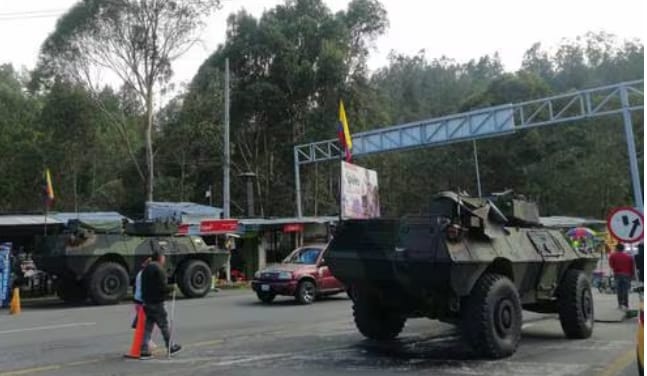 Colombia agiliza las operaciones en el Puente Internacional de Rumichaca tras conflicto interno en Ecuador