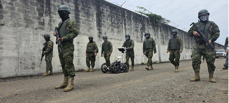 Militares al frente de las cárceles en Ecuador