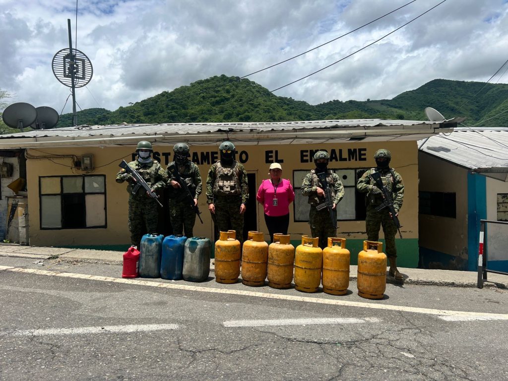 Fuerzas Armadas reforzaron operativos en la frontera sur
