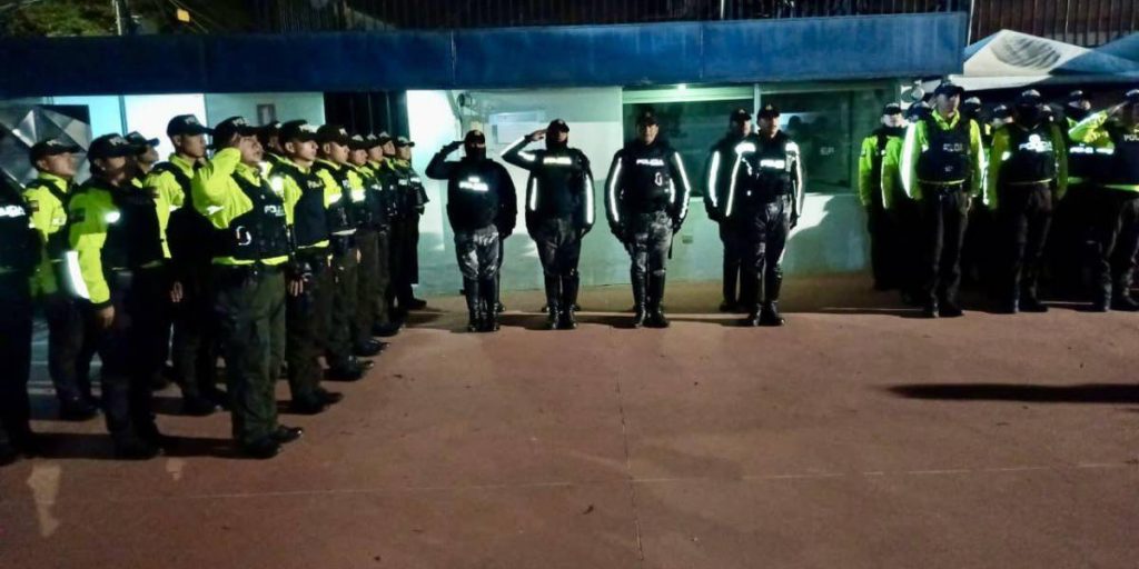 Fuerzas Armadas y Policía Nacional intervienen las cárceles de Quito, Guayas, Carchi y Pastaza