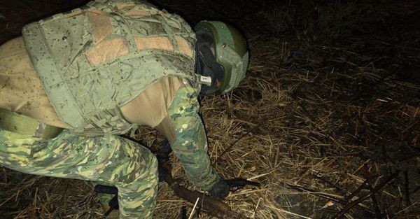 Militares detectan a sujetos con armas