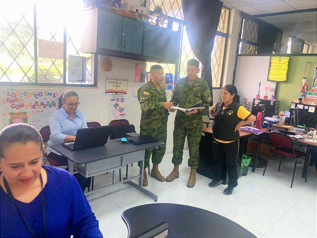 Plan de traspaso de colegios militares sigue adelante