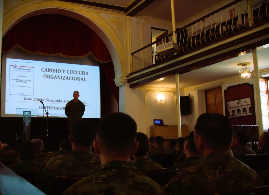 Militares inician curso sobre “Cambio y Cultura Organizacional”
