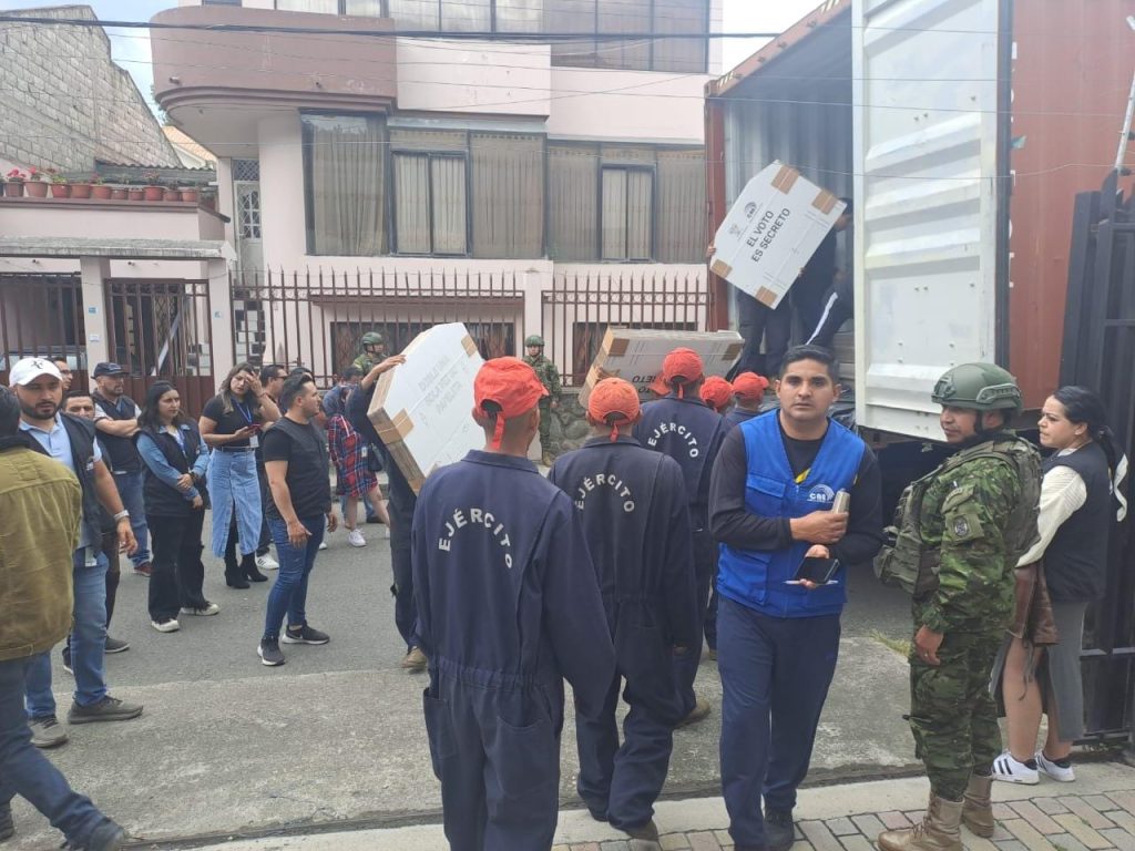 Ejército Ecuatoriano en constante operaciones en Cañar