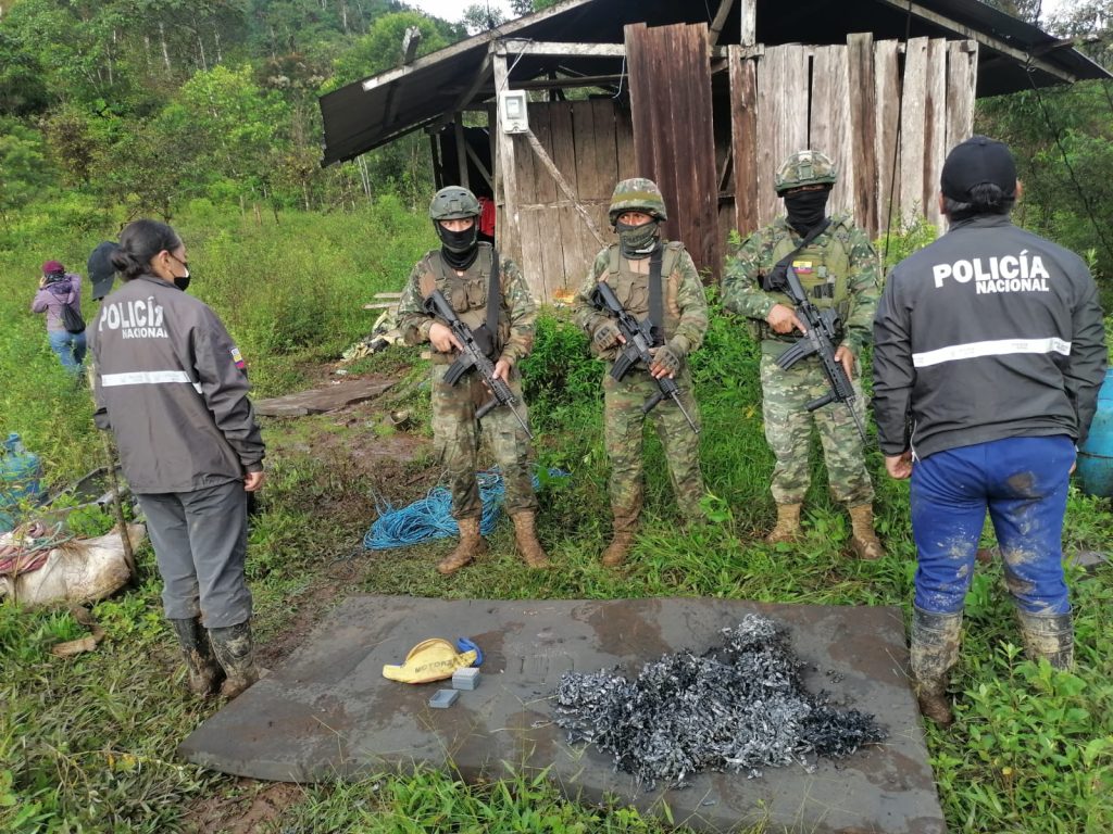 Militares patrullan la Zona Minera Norte