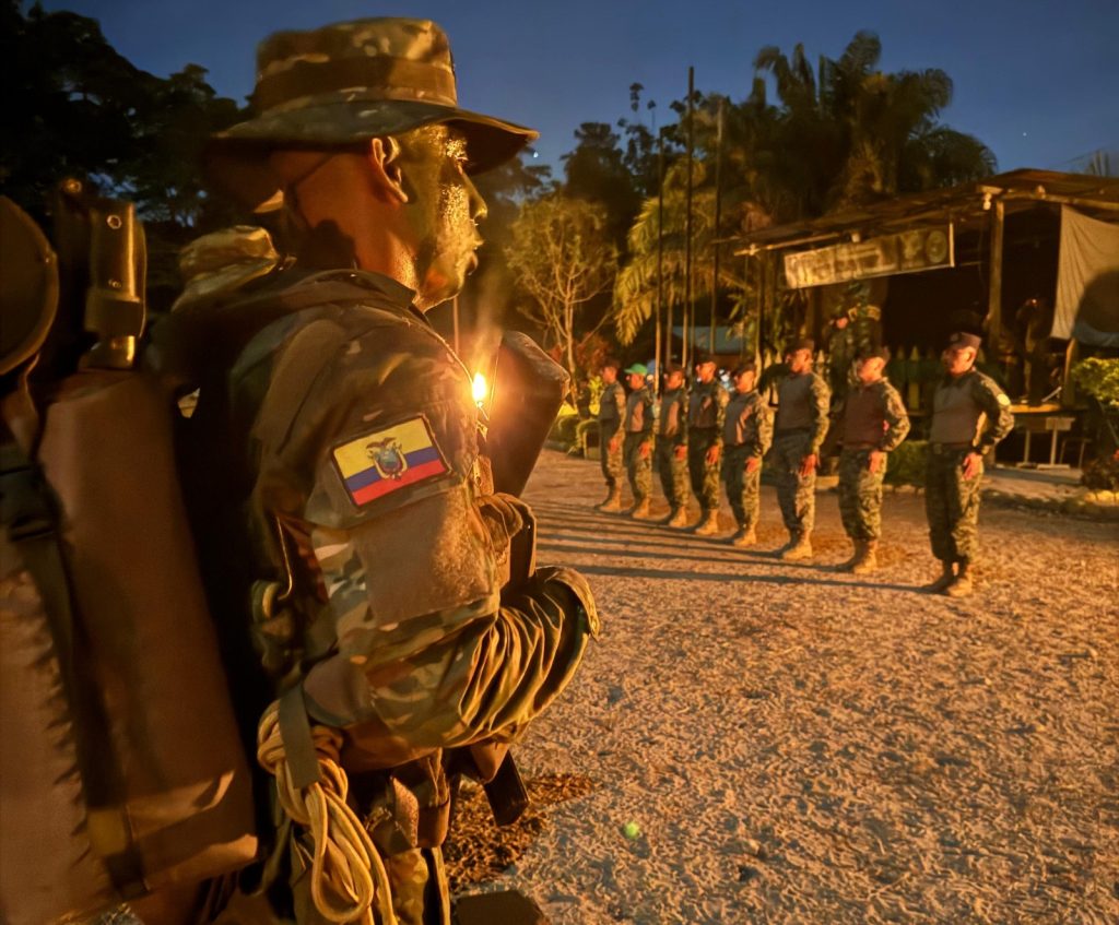 Ejército Ecuatoriano inaugura curso avanzado