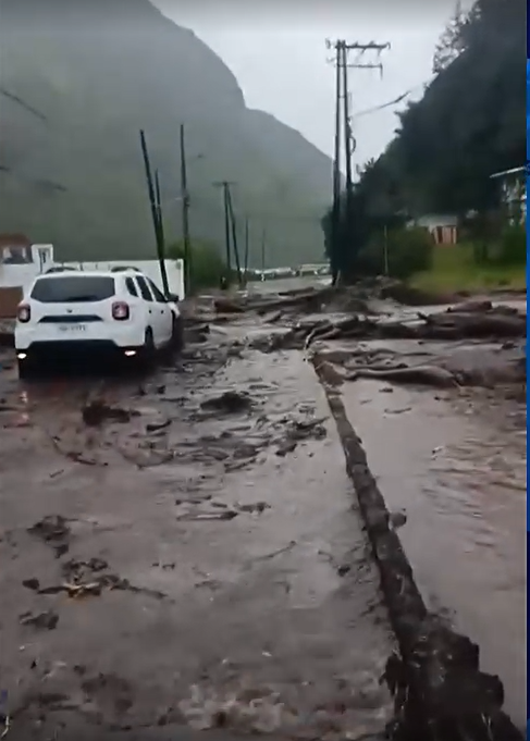 Intensas lluvias en el país deja un saldo de 17 muertos y 1400 damnificados