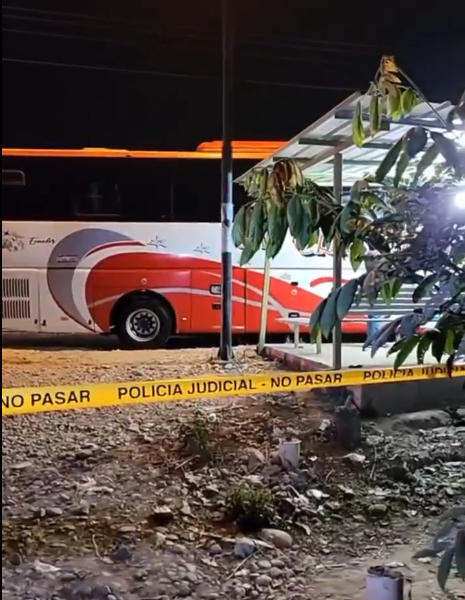 Asalto en bus interprovincial deja cuatro muertos