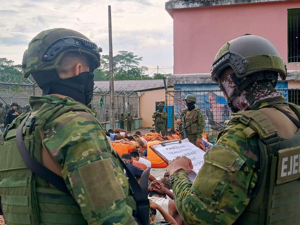 Militares intervienen Sucumbíos