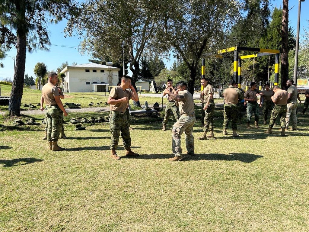 Militares se capacitan en defensa personal