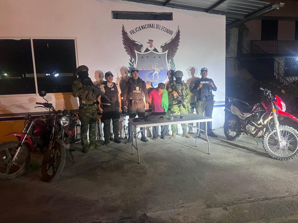 Militares decomisan subametralladora