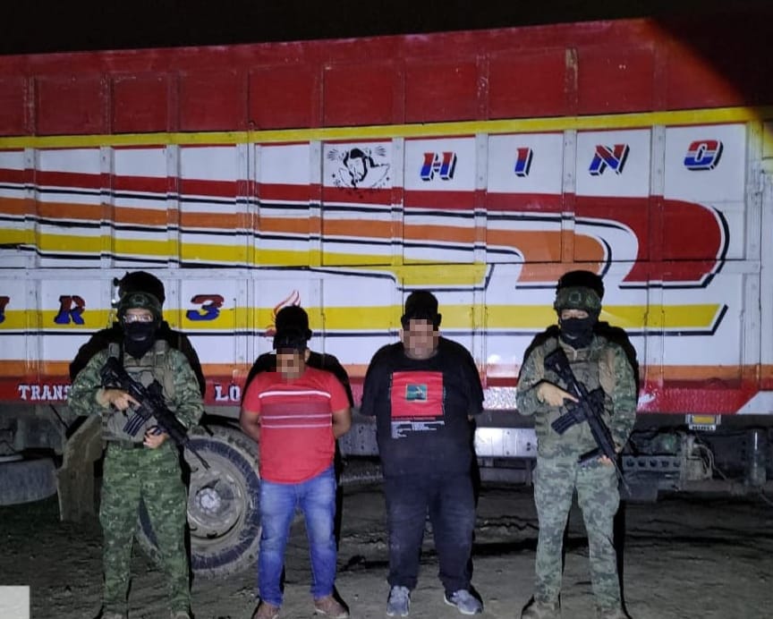 Fuerzas Armadas decomisan combustible en Guayas