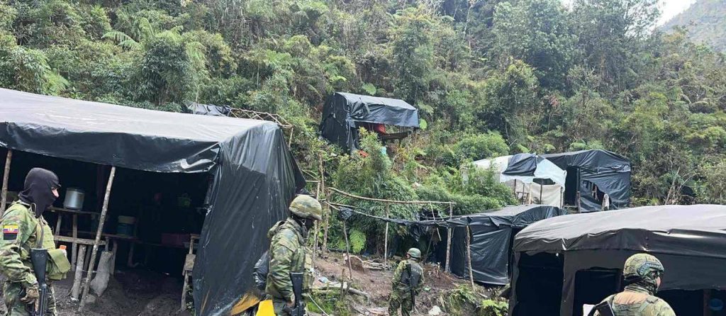 Militares controlan la minería ilegal