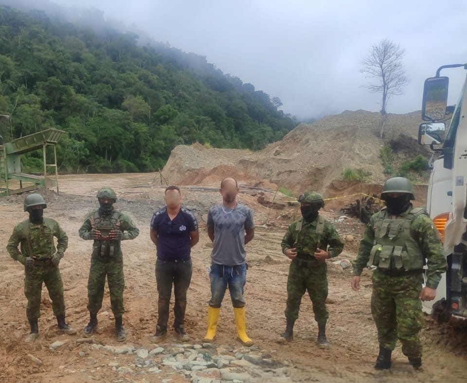 Militares contrarrestan la minería ilegal