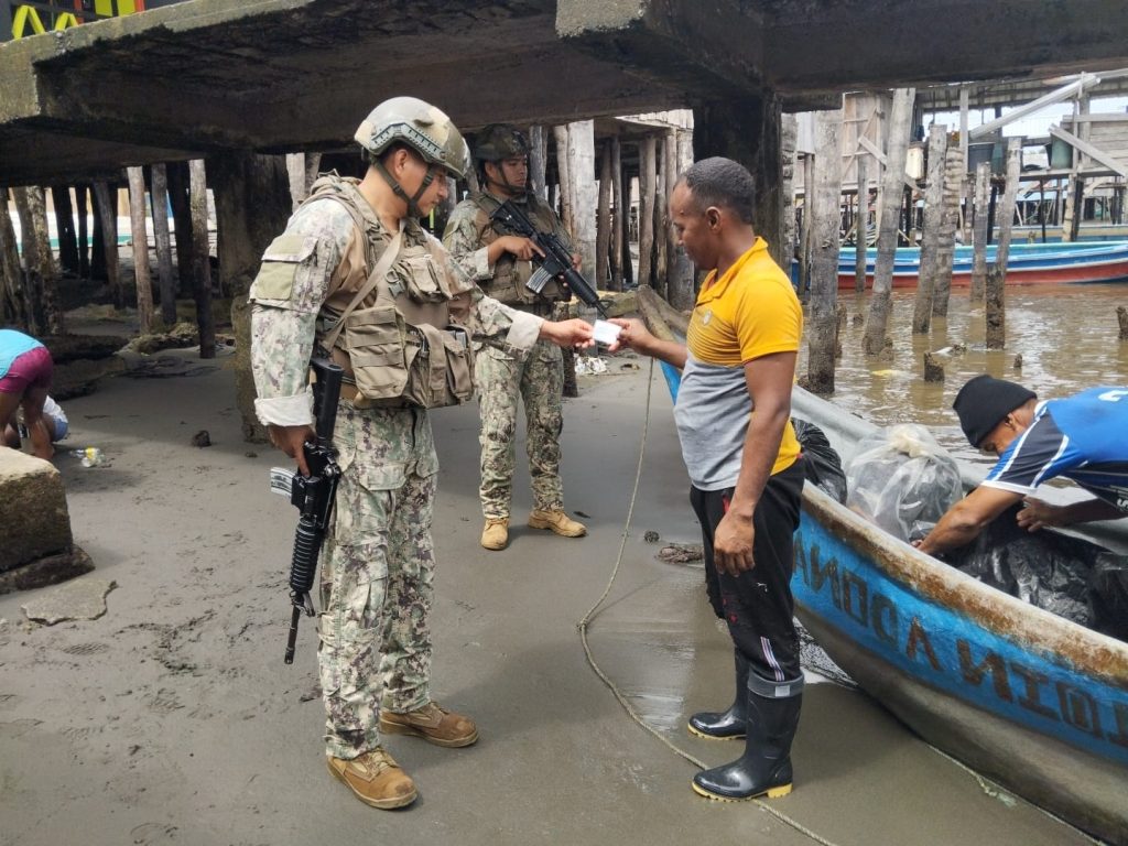 Armada del Ecuador refuerza operativos en Esmeraldas