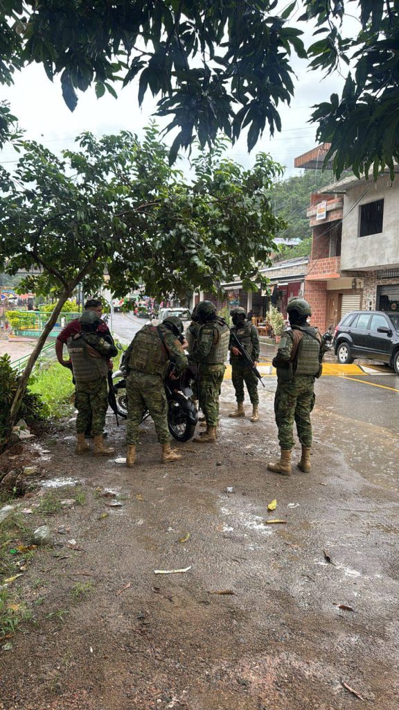 Fuerzas Armadas fortalecen operativos en Pasaje