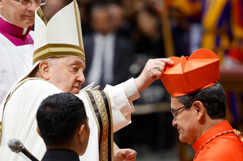 Arzobispo de Guayaquil entre los que elegirán al nuevo papa