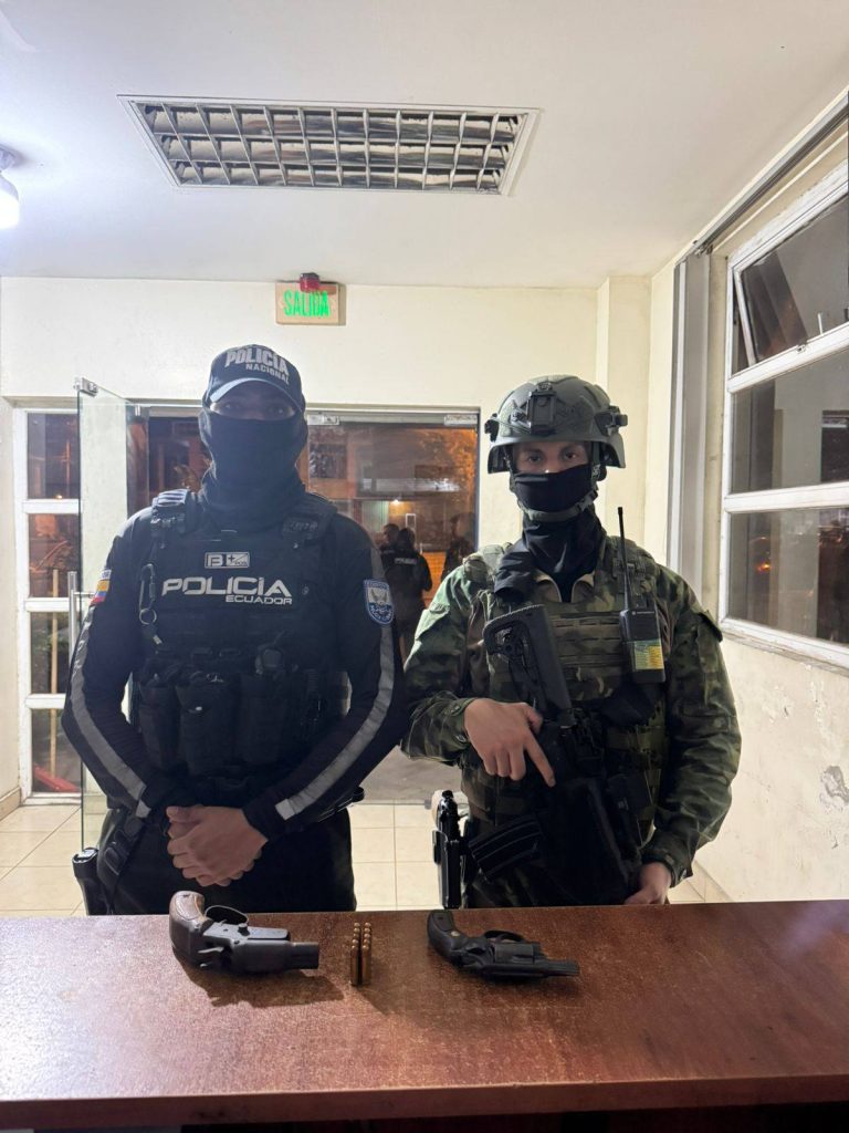 Operativos militares en Buena fe permiten el decomiso de armamento