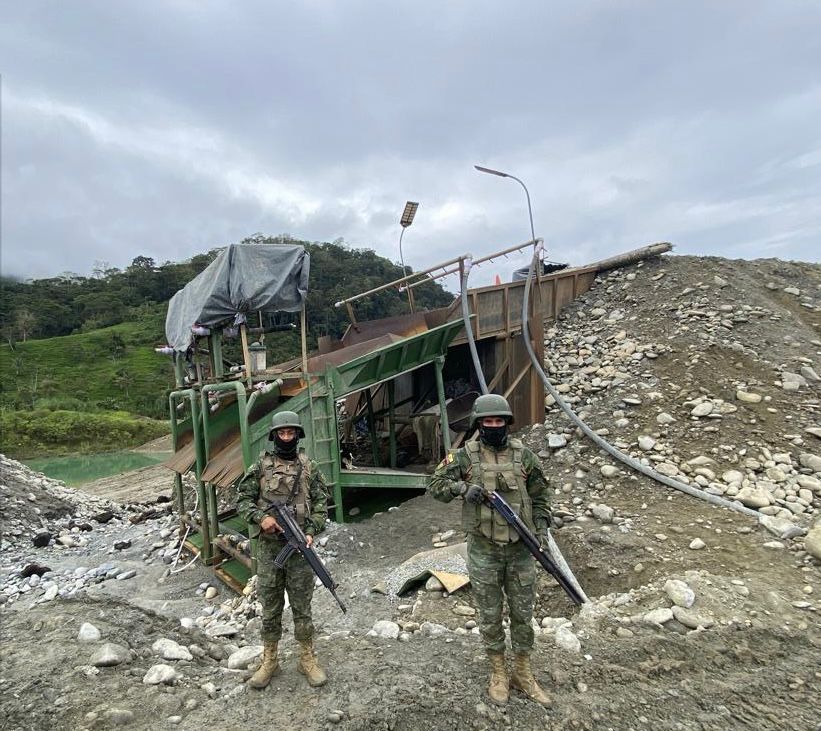 Fuerzas Armadas combaten la minería ilegal en Zamora Chinchipe