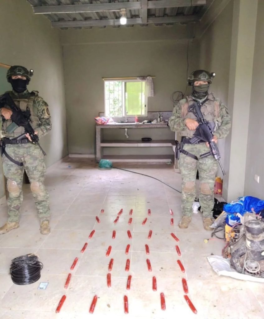 Militares frenan la minería ilegal en Azuay