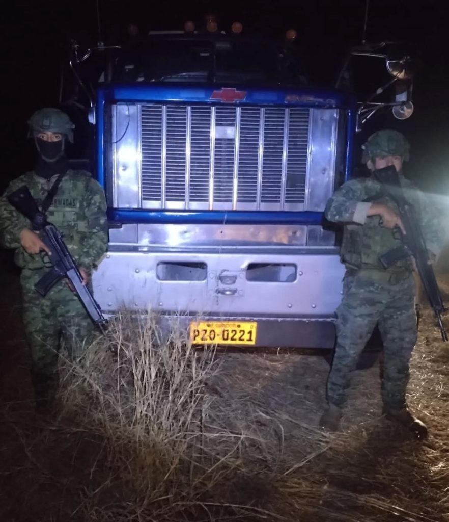 FF. AA. decomisa 7.600 galones de combustible