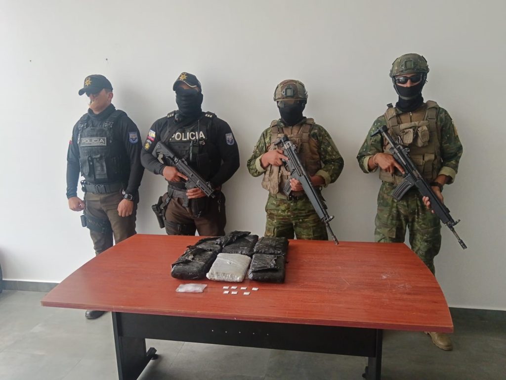 Militares controlan Pedernales