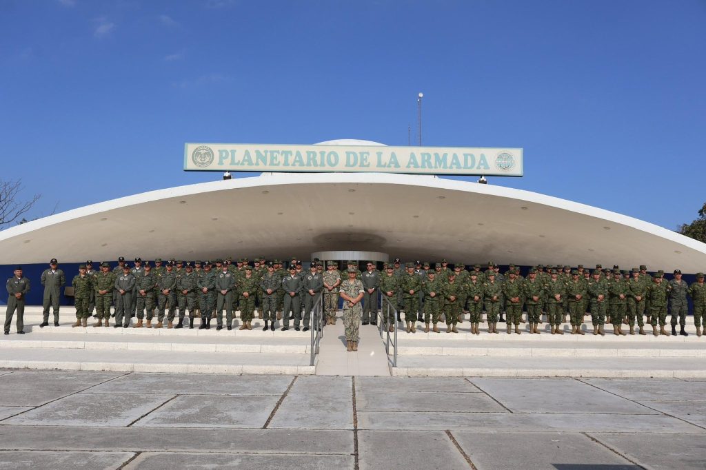 Inocar recibe visita de los alumnos de los cursos de Estado Mayor