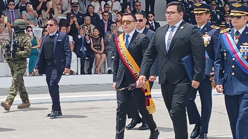 Presidente Noboa asiste a ceremonia por aniversario de la FAE
