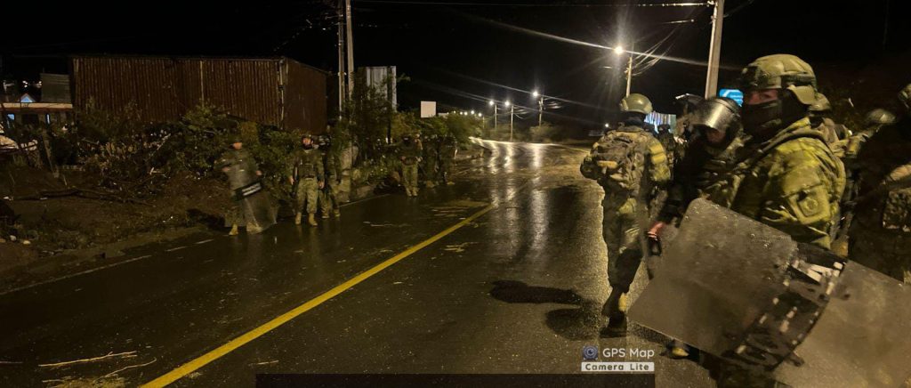 Ejército Ecuatoriano facilita la movilidad en Imbabura