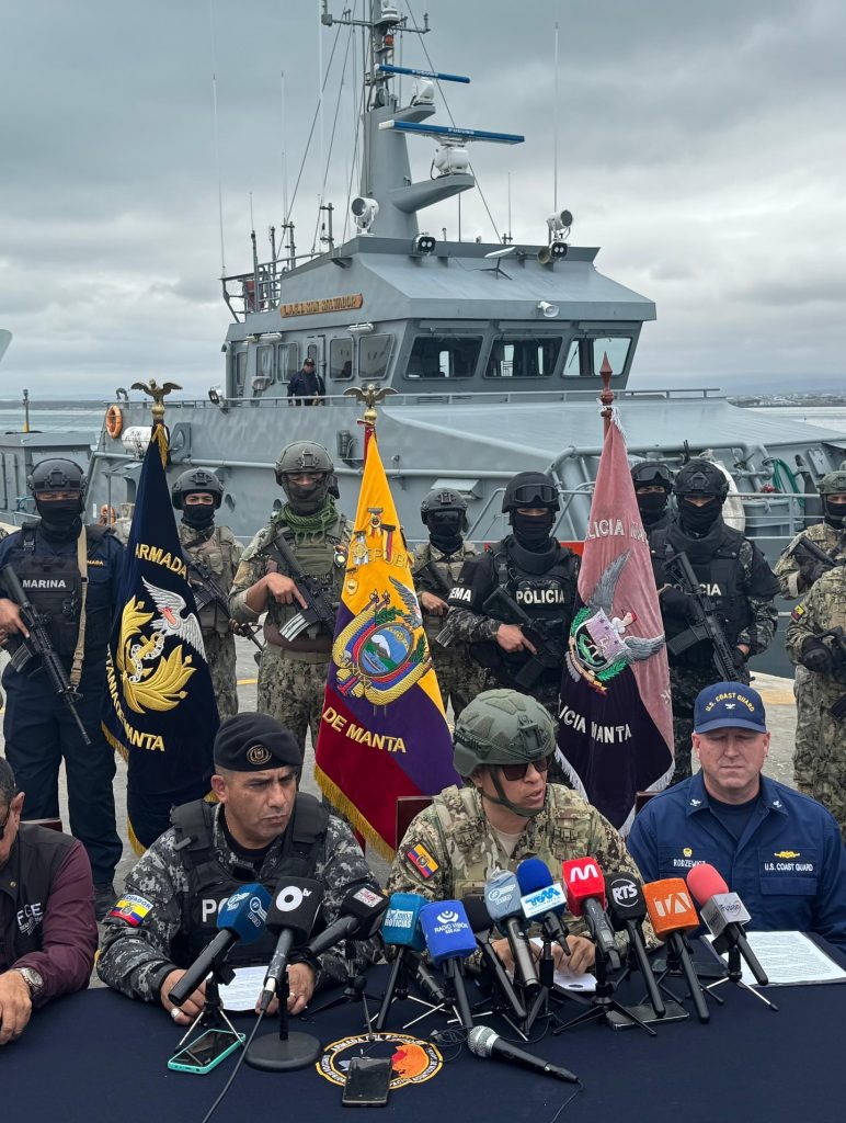 Armada del Ecuador incauta 13,7 toneladas de droga
