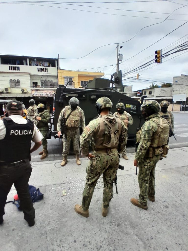 Armada del Ecuador refuerza operativos en Guayaquil