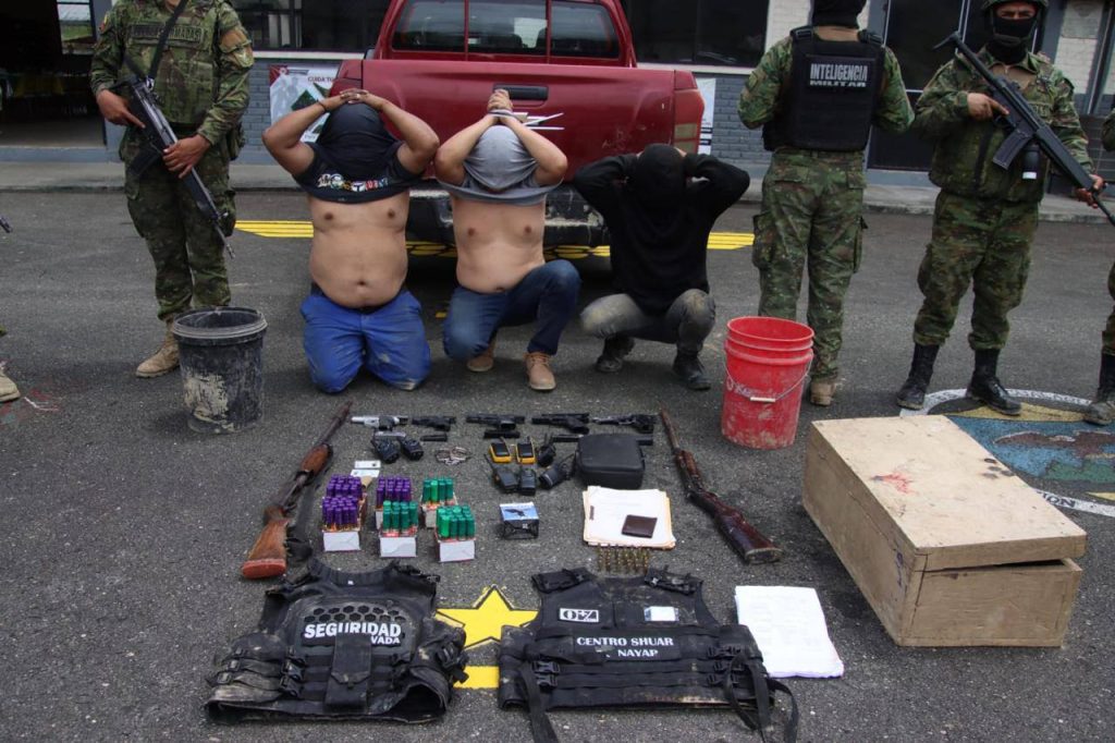 Fuerzas Armadas no da tregua a la minería ilegal