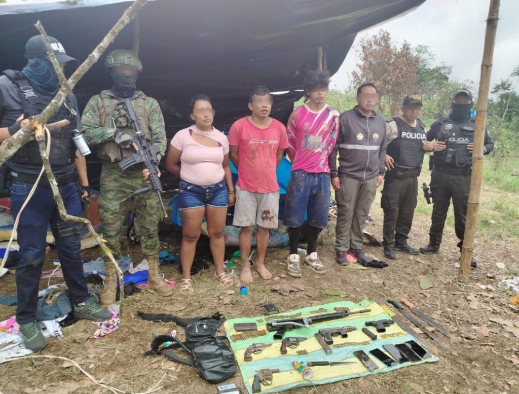 Operación Camex en Puerto Quito