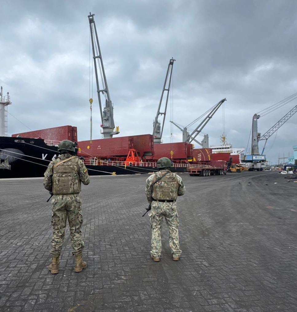 Armada del Ecuador refuerza la seguridad portuaria con operativos en el litoral