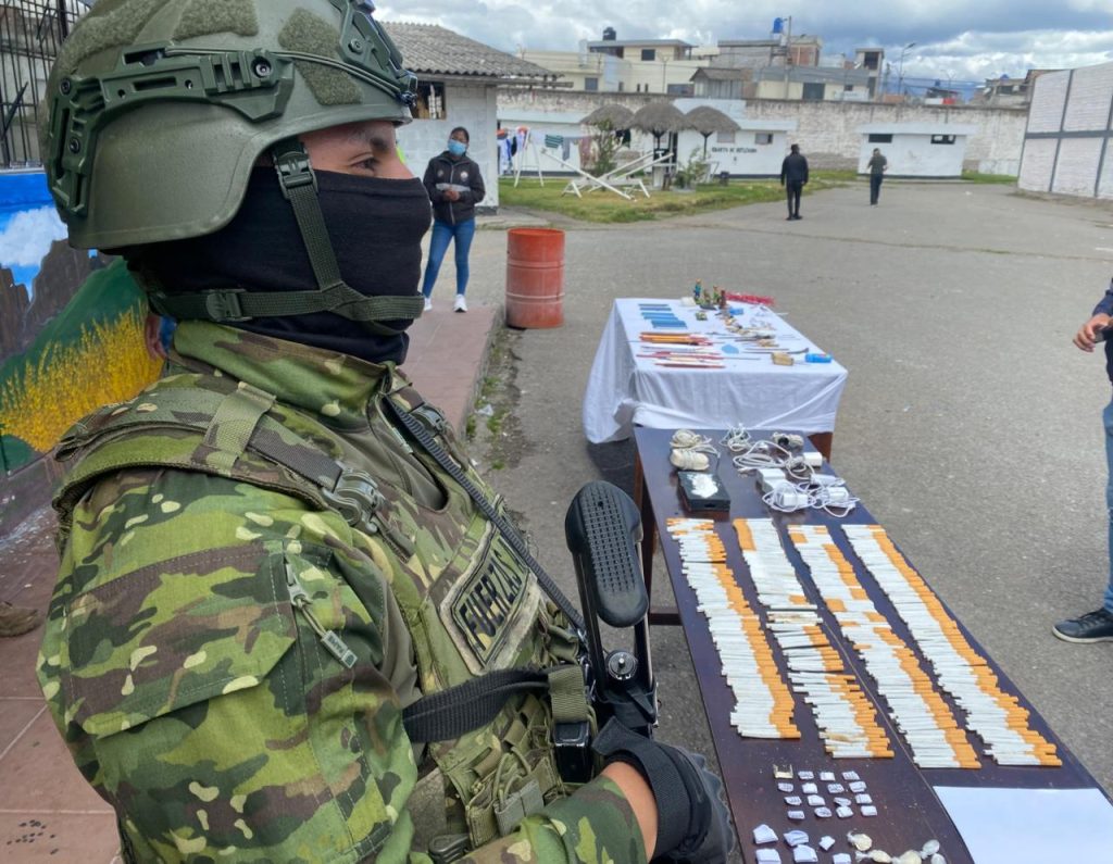 Militares frustran intento de fuga en cárcel de Riobamba