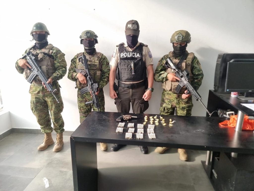 Operativos de seguridad en Pedernales