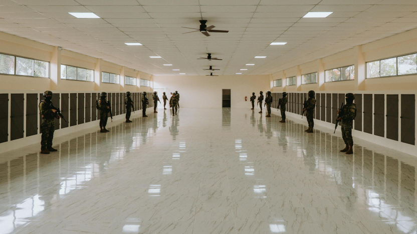 Cabildo porteño inaugura dormitorios para militares