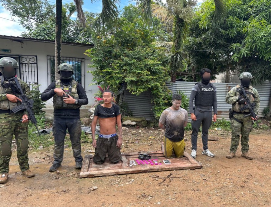 Sujetos aprehendidos en operación militar en Machala