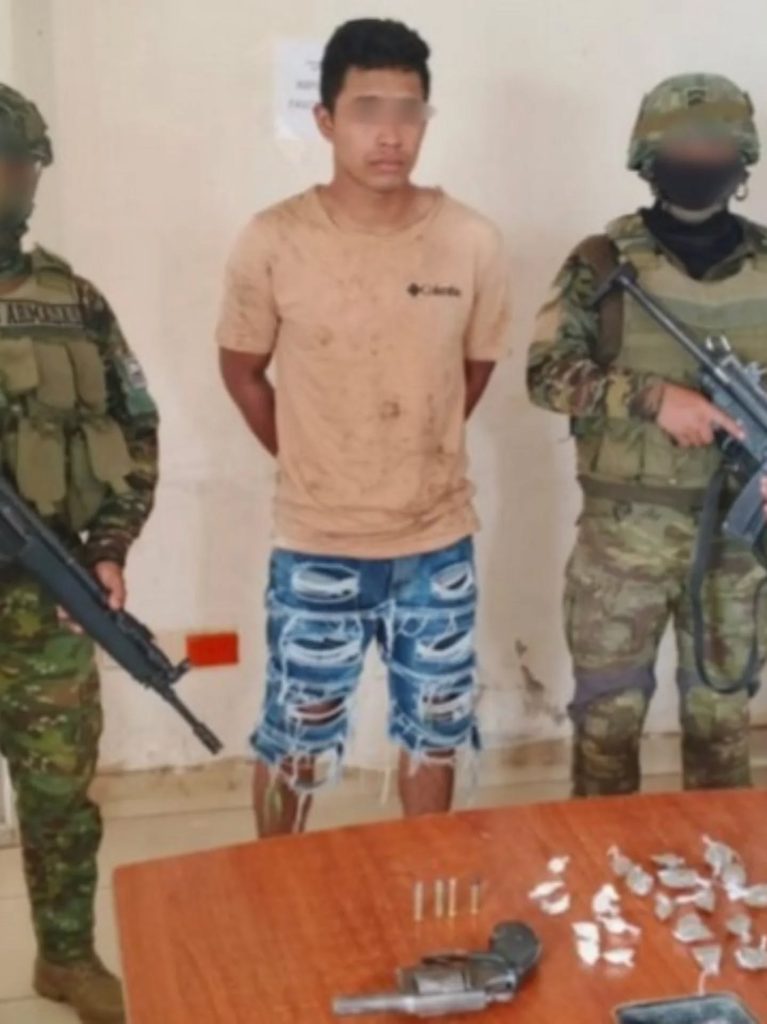 Militares aprehenden a integrante de “Los Lobos” en Mocache