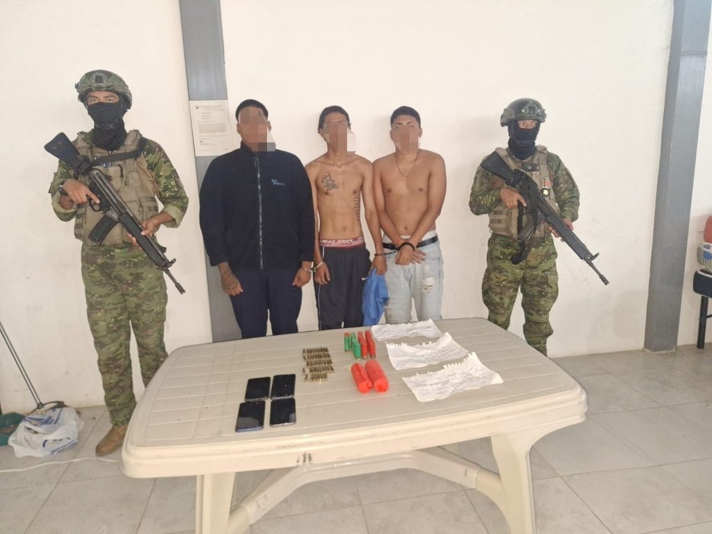 Operativos en Salitre permite incautar explosivos