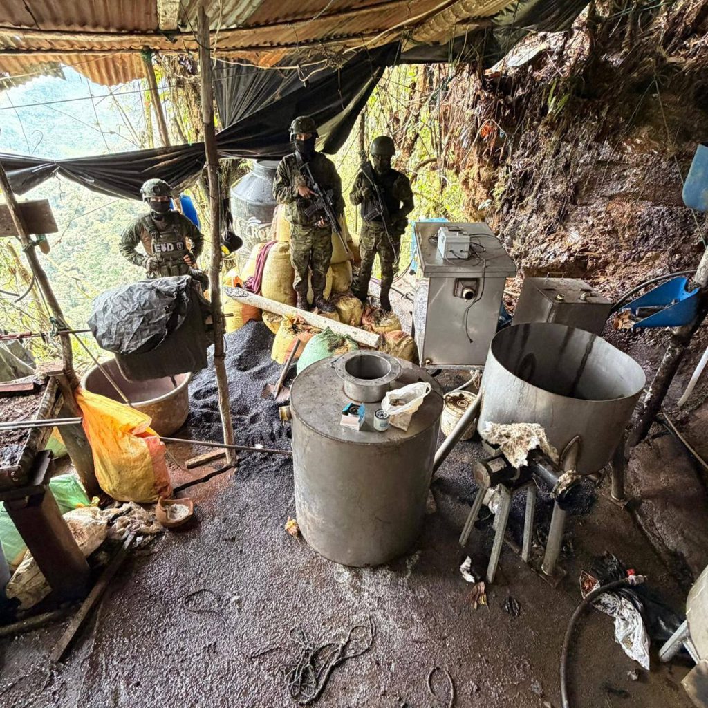 Fuerzas Armadas desmantelan laboratorio de minería ilegal en Imbabura