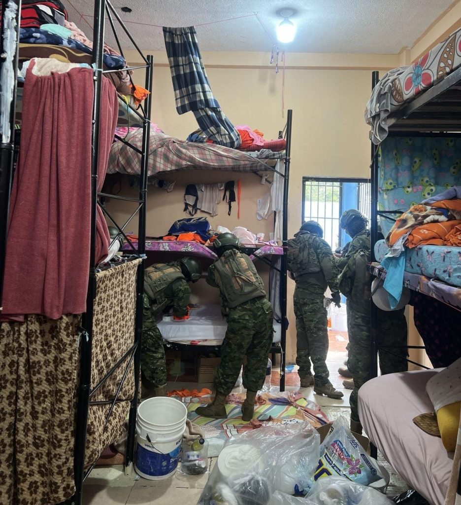 Fuerzas Armadas requisa cárcel femenina en Pastaza