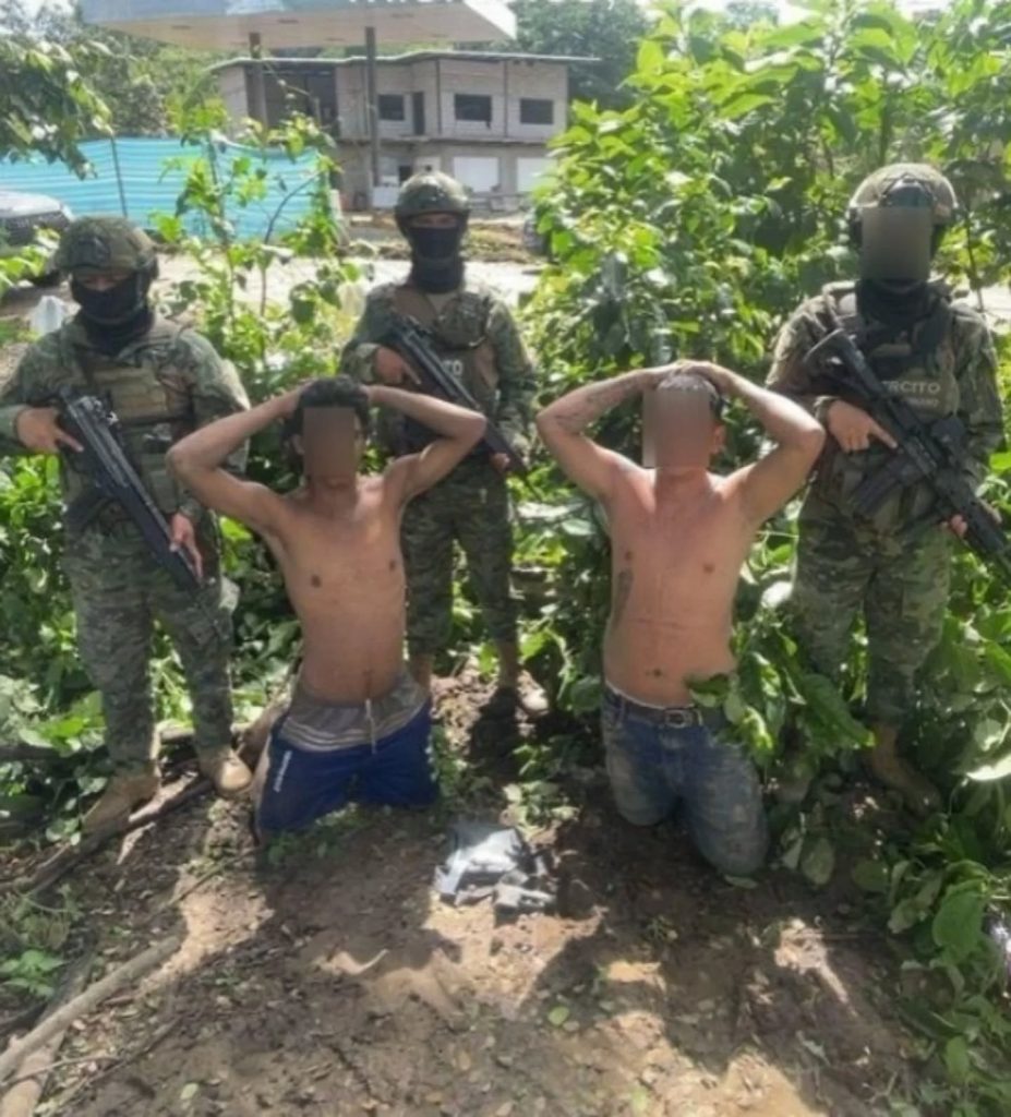 Operativo militar en Paján deja dos aprehendidos con armas y droga