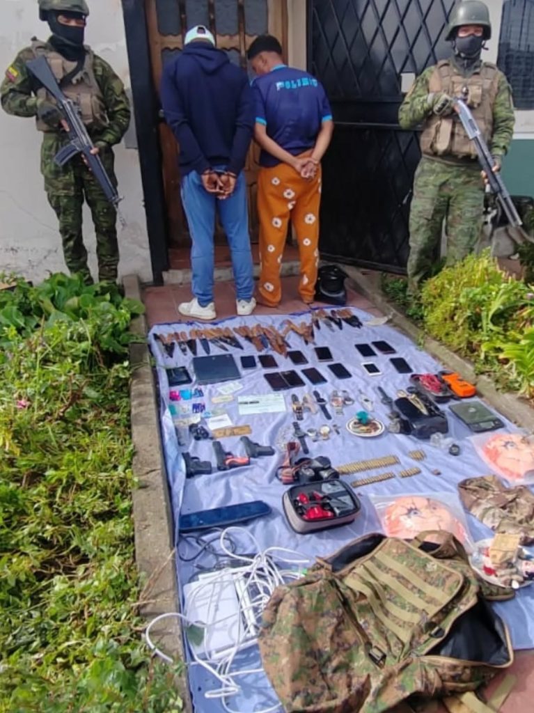 Bloque de Seguridad interviene domicilios sospechoso en Pichincha