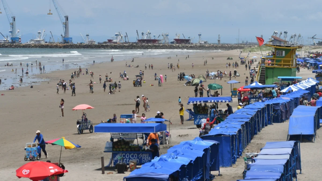 Gobierno reduce el IVA al 8 % durante feriado de Semana Santa