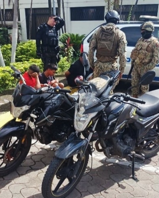 Operativo militar en Bastión Popular deja cuatro aprehendidos por presunto tráfico de drogas