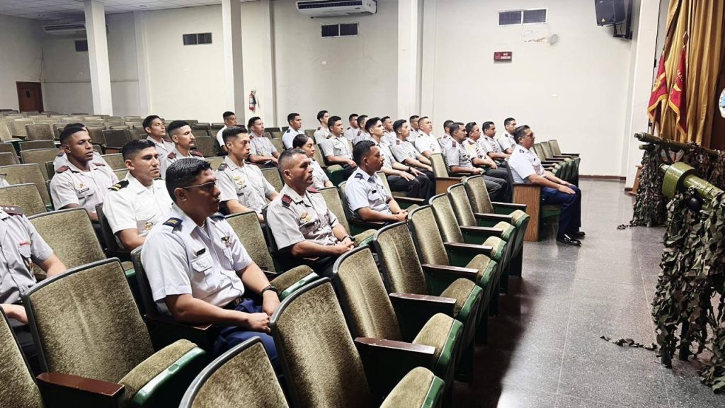 Fuerzas Armadas inauguran curso para defensa antiaérea contra drones