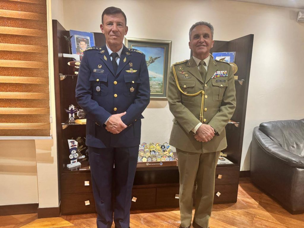 FAE fortalece cooperación bilateral con España en materia de defensa
